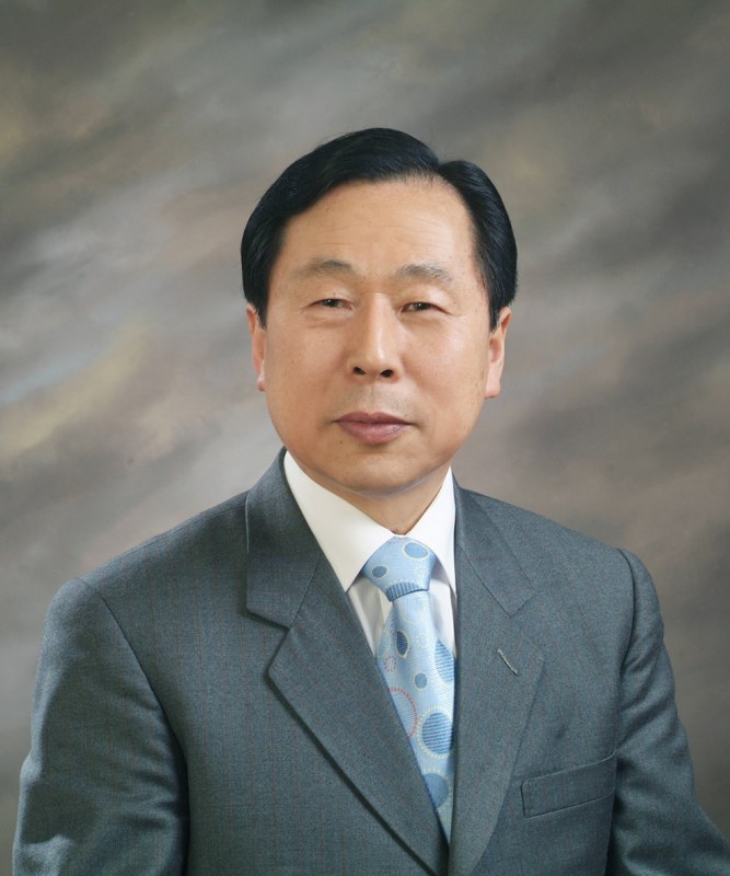 윤석일 교수